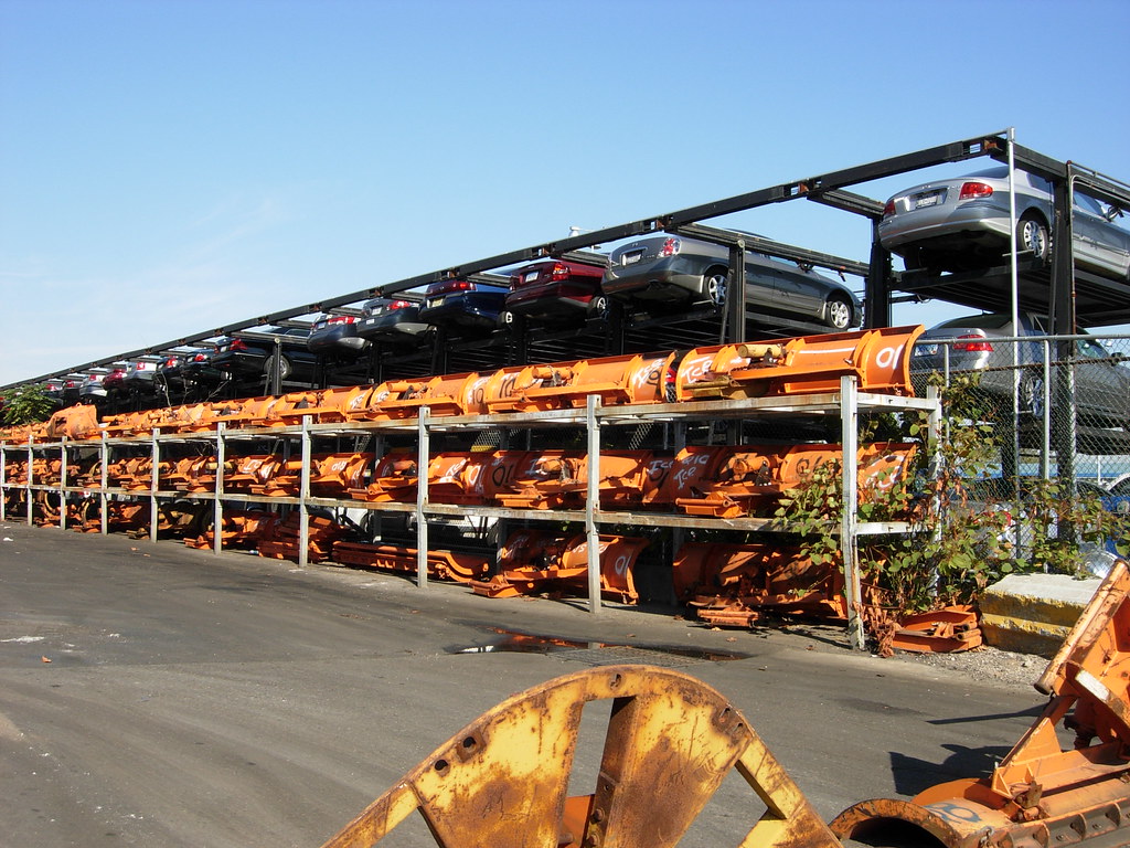 DSNY Snow Plow Storage DSNY New York City Department of Sa… Flickr