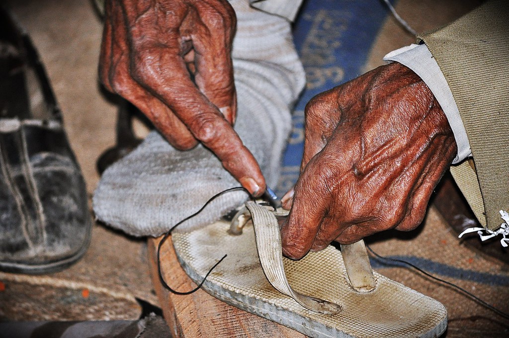 [VoxSpace Selects] The Inspiring Story Of A Poor Cobbler Adopting A