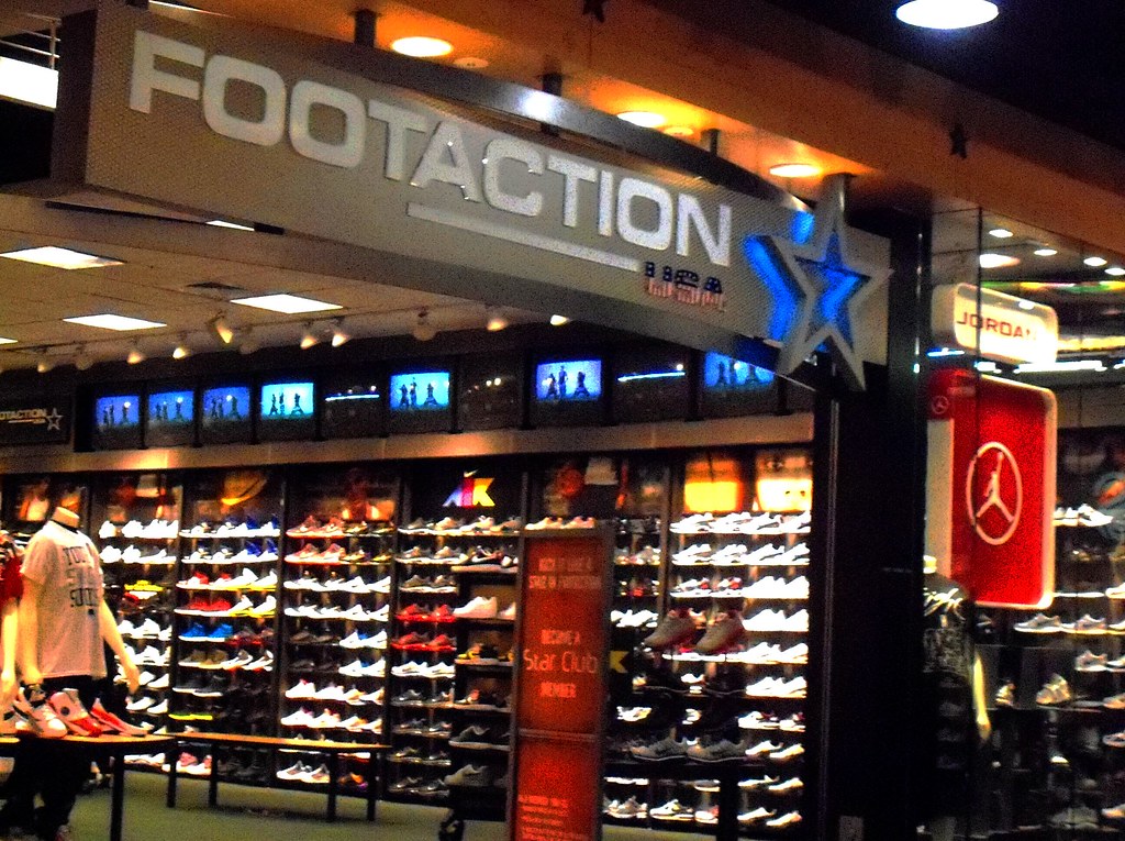 FootAction Pearlridge Shopping Center (Downtown) Flickr