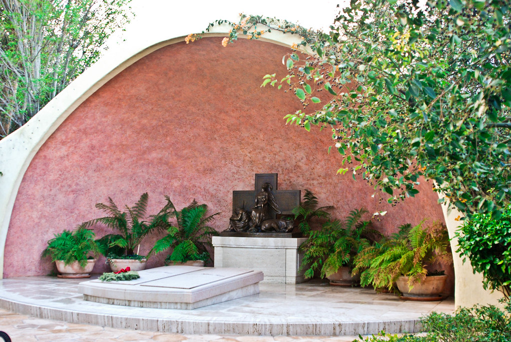 Grave of Bob Hope, San Fernando Mission, California Flickr