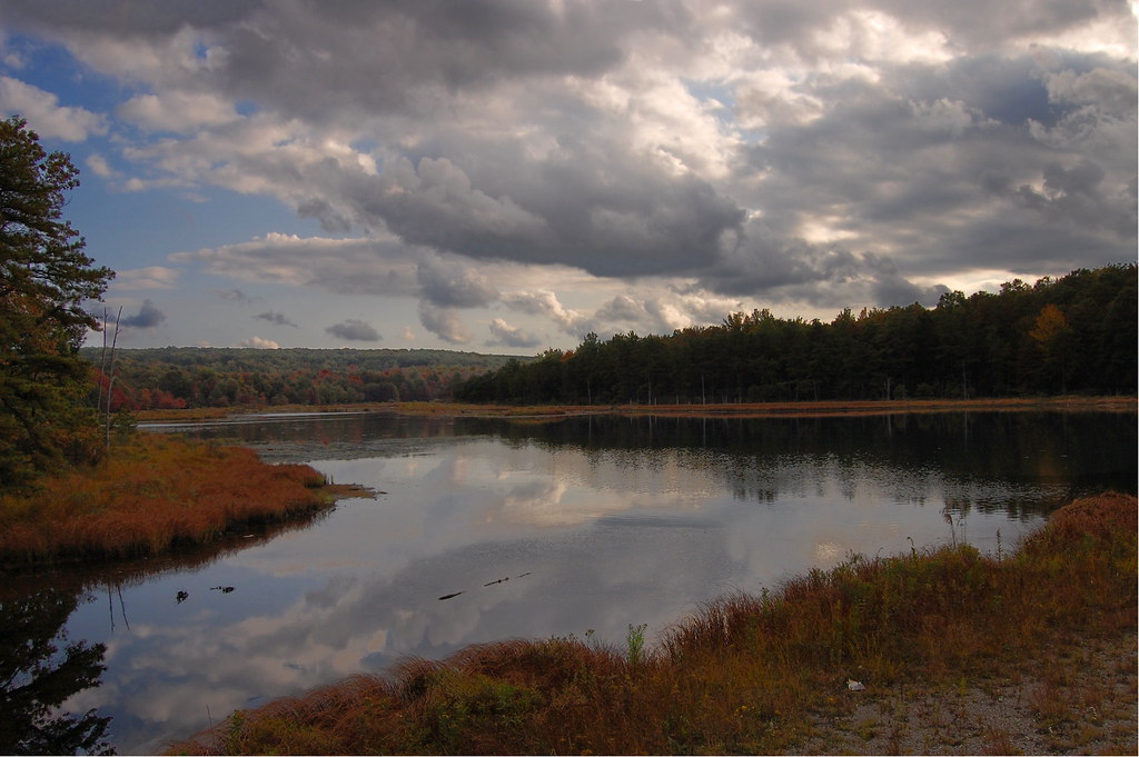 Big Bear Lake, WV Richard Freeman Flickr