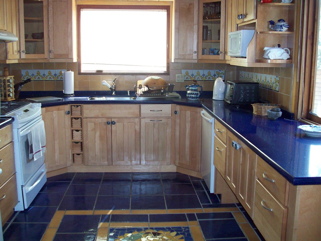 KraftMaid Honey Spice Isabel Tsang Flickr