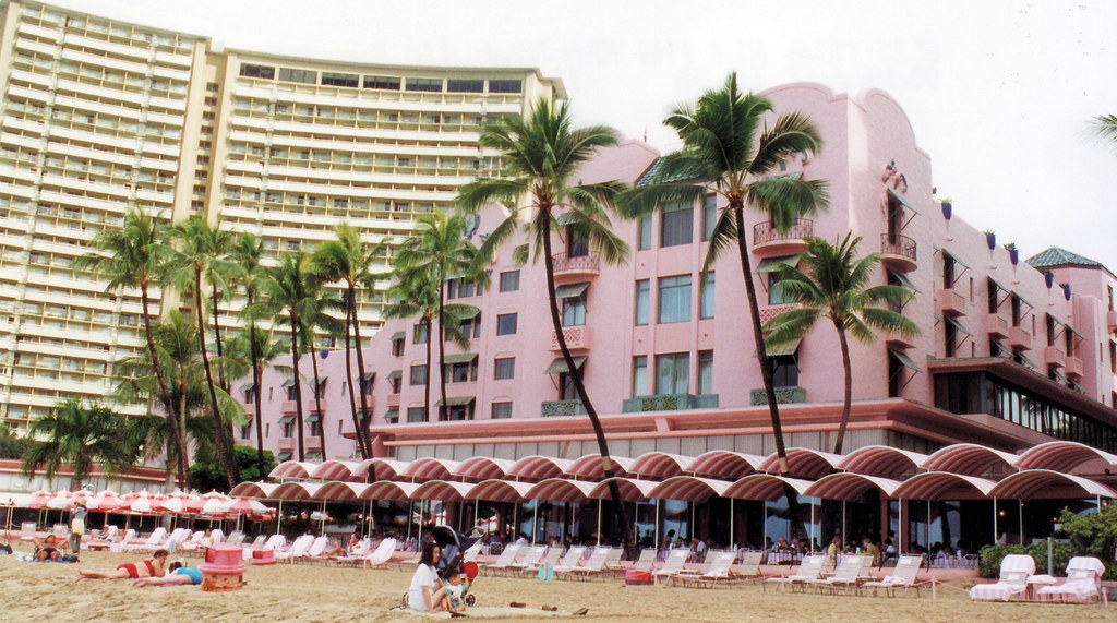 Pink Hotel on Waikiki beach Sheraton Royal Hawaiian Hotel Flickr