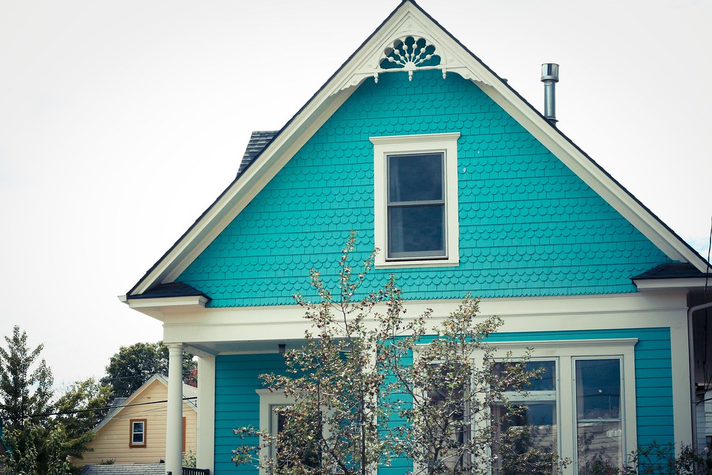 Turquoise House Now that is a turquoise house! Mississippi… Flickr