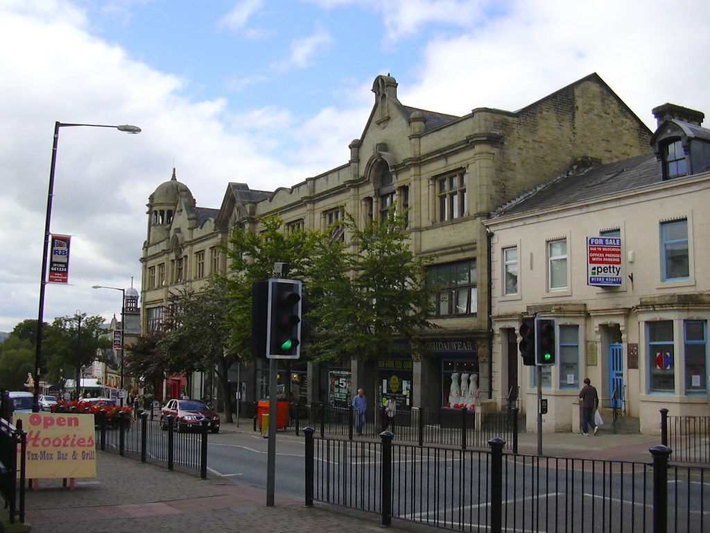 Colne Co Op, Albert Road, Colne, Lancashire Bay Window now… Flickr