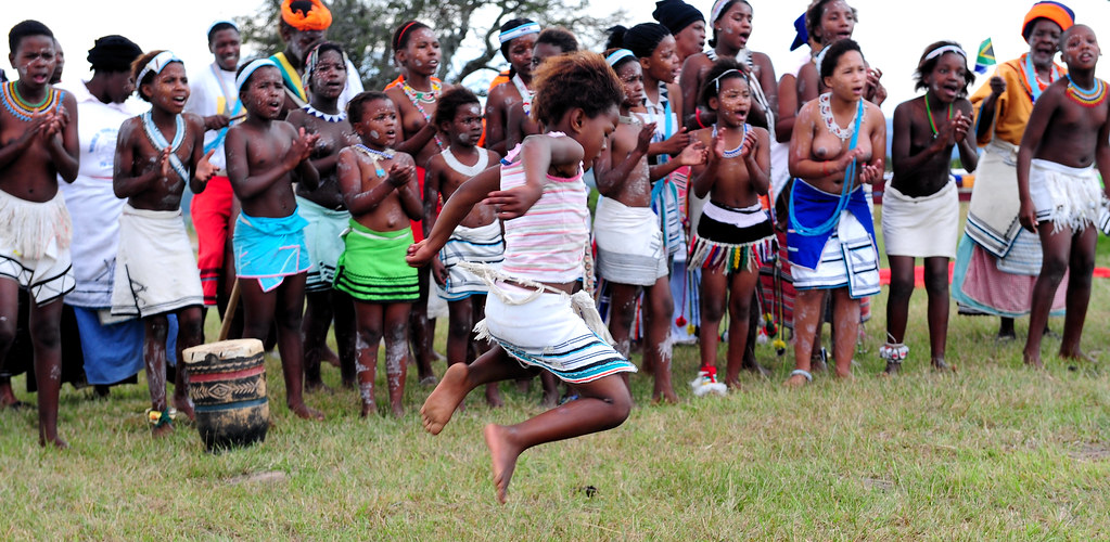 Khaya La Bantu Dancers Performing Traditional Xhosa Dance Flickr