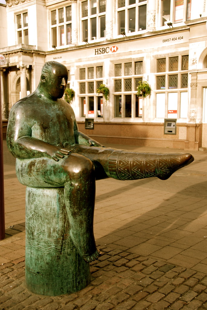 The Sockman of Loughborough In the centre of the town of L… Flickr
