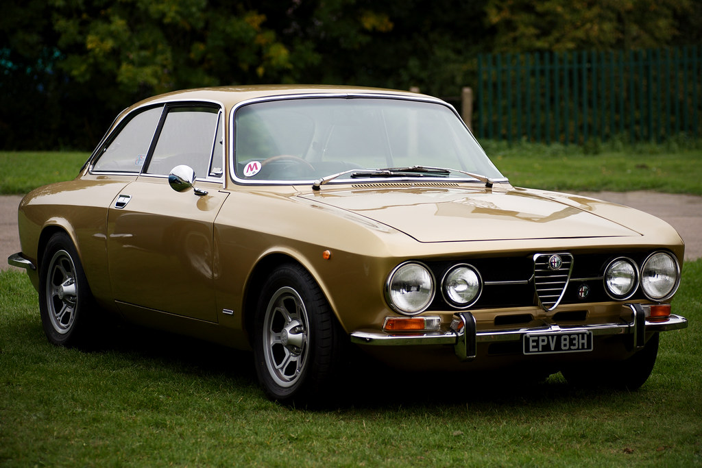 Alfa Romeo 1750 GT Veloce Taken at the Thatcham classic ca… Flickr