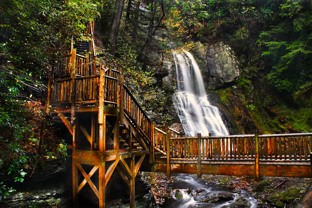 The Amazing Wooden Walkways at Bushkill Falls Park Flickr