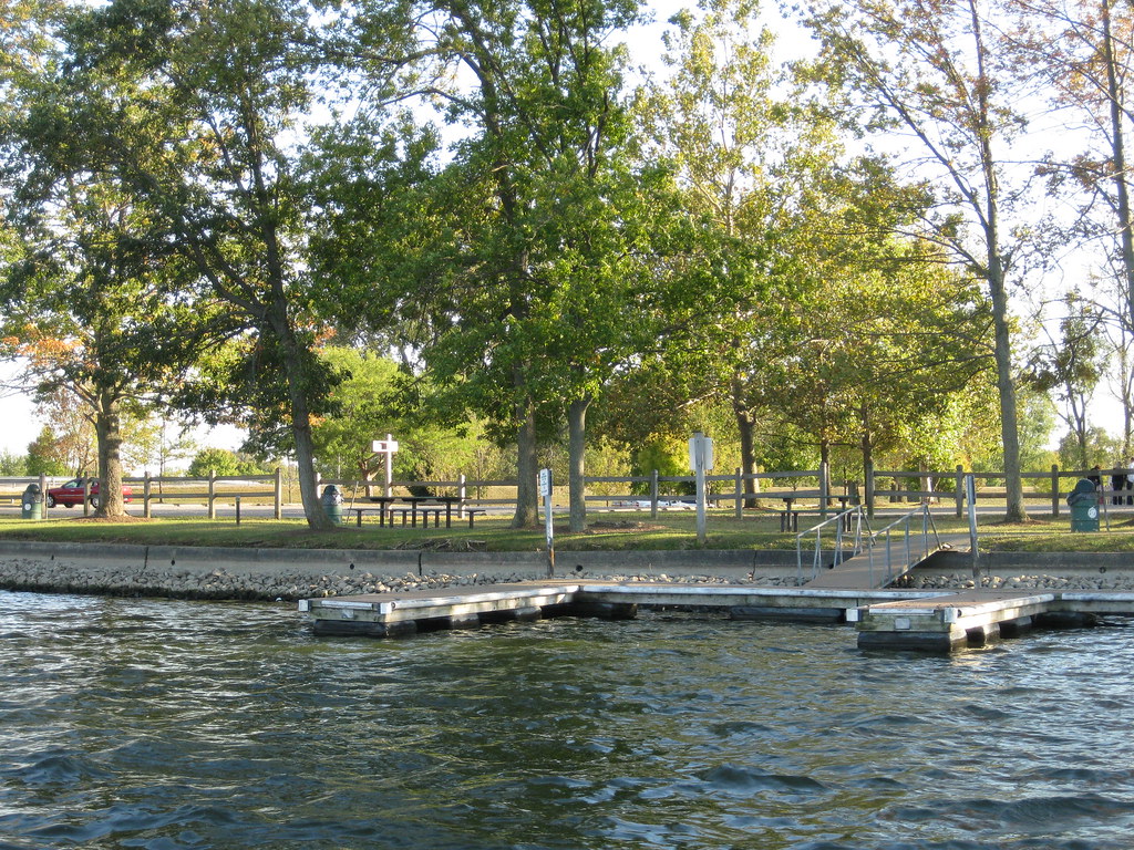 Morse Park Morse Park & Beach Public Docks in Noblesville,… Andy