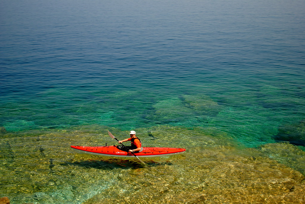 Kayaking near Flower Pot Island, Tobermory Peter Lowe phot… Flickr