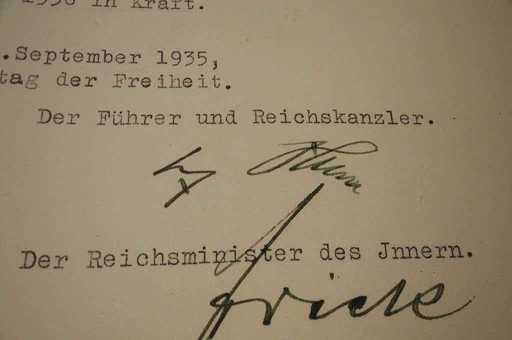 Adolf Hitler Signature Adolf Hitler signature on the Nurem… Flickr
