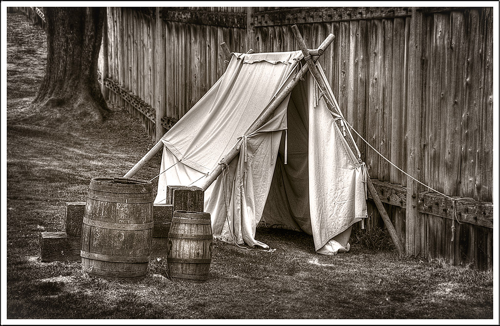 Camping "Old School" A pioneer tent set up in the Fort i… Flickr