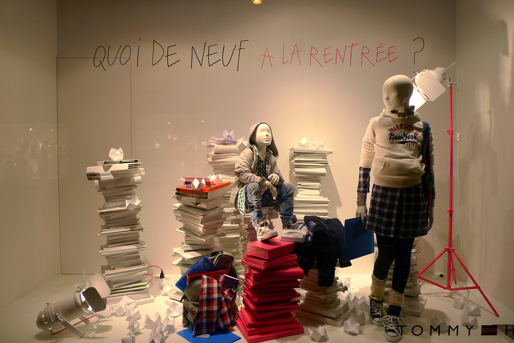 Vitrines rentrée des classes Galeries Lafayette Paris,… Flickr