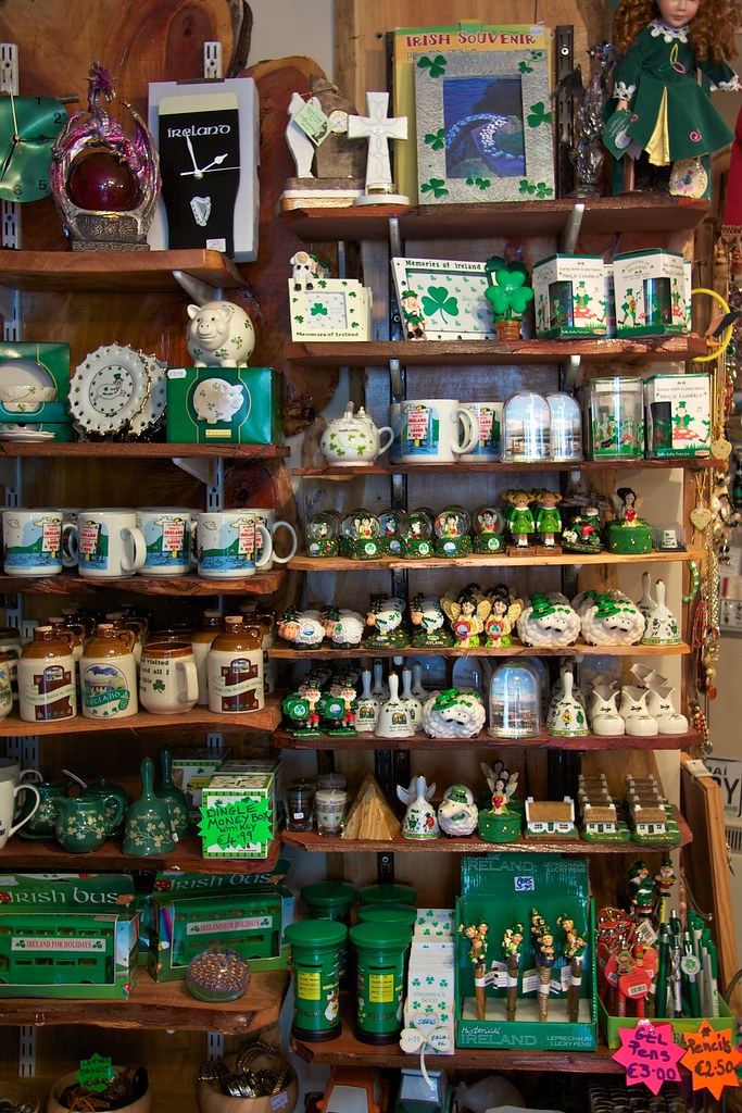 Irish Souvenirs A selection of niknaks typical of any sou… Flickr