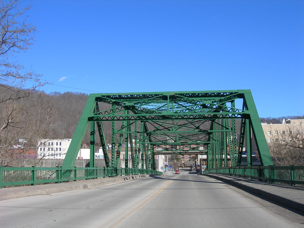 Tug Fork River Bridge Connecting Williamson WV to Kentucky… Flickr