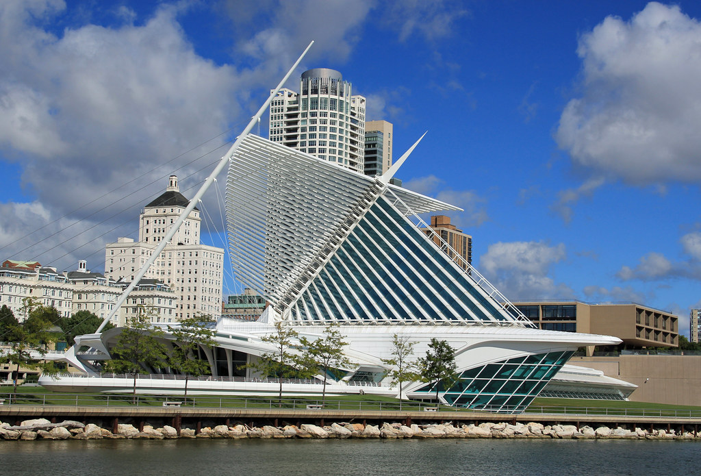 Milwaukee Art Museum Milwaukee Art Museum, Milwaukee, Wisc… Flickr
