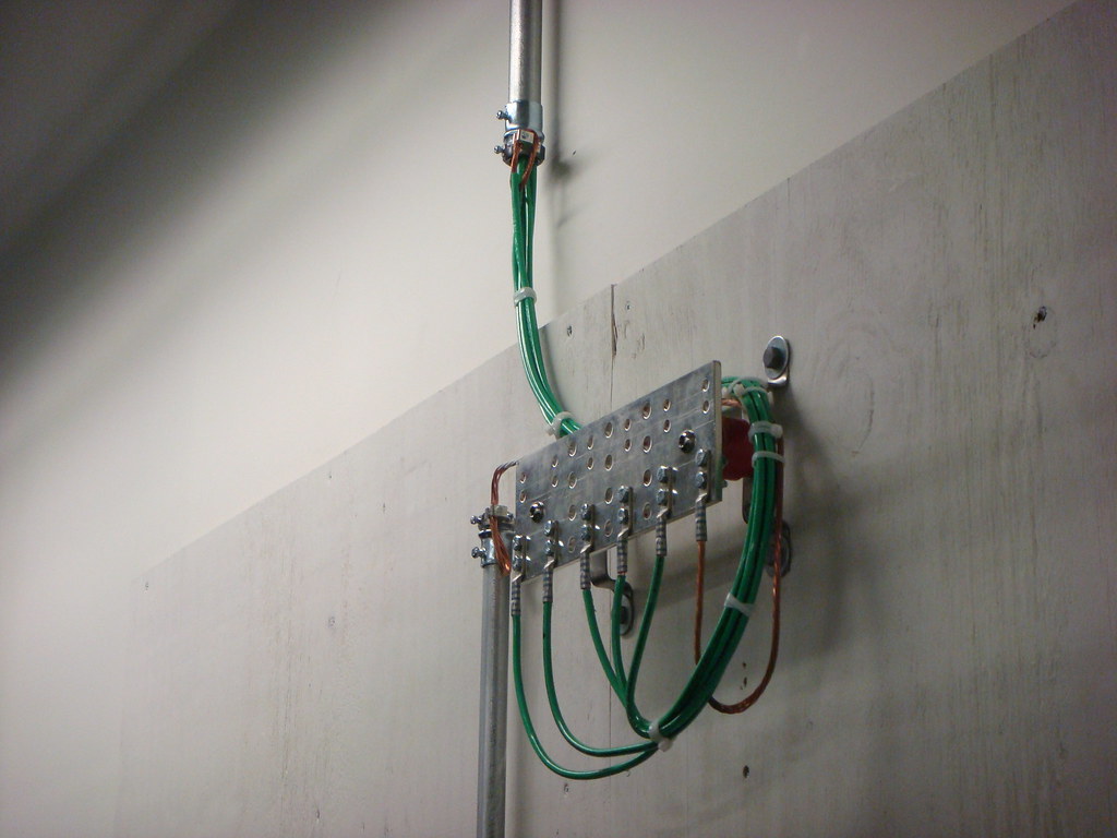Data Center Grounding Data center groun… Flickr