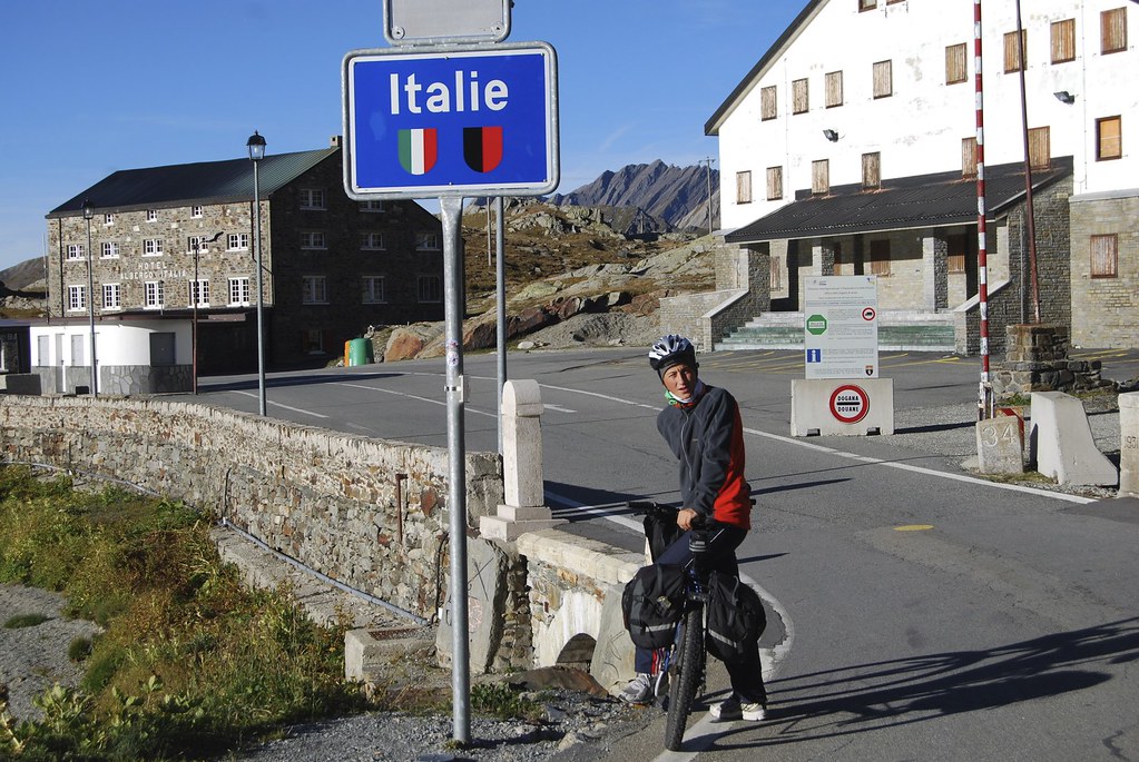 Italy Switzerland Border Towns Border Italy Switzerland YouTube