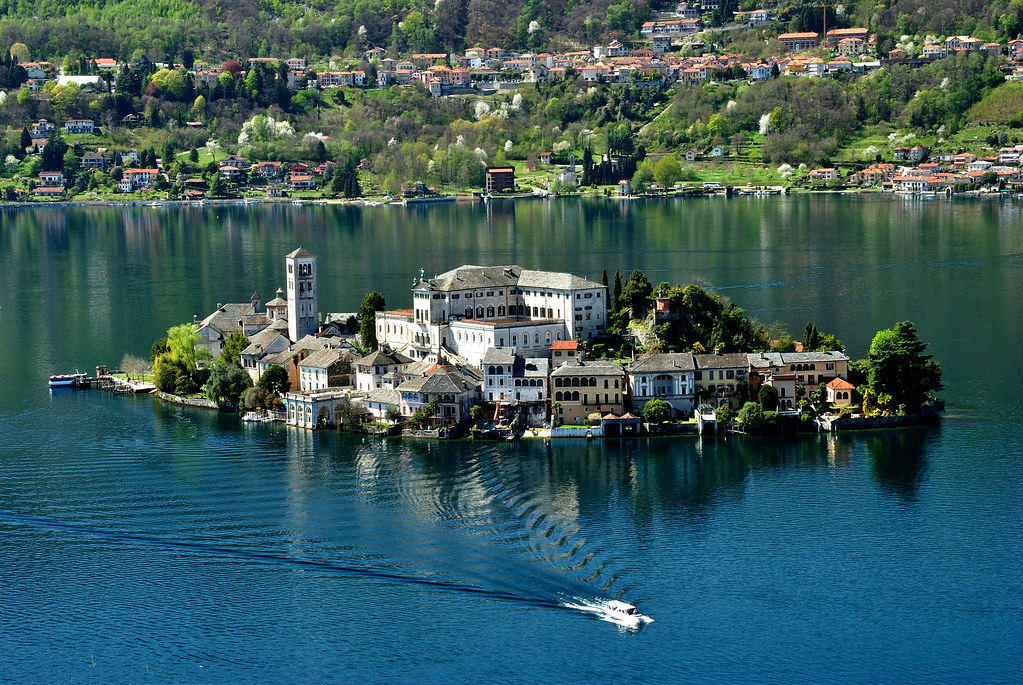 Lago d'Orta, Isola di S. Giulio La piccola Isola di San Gi… Flickr
