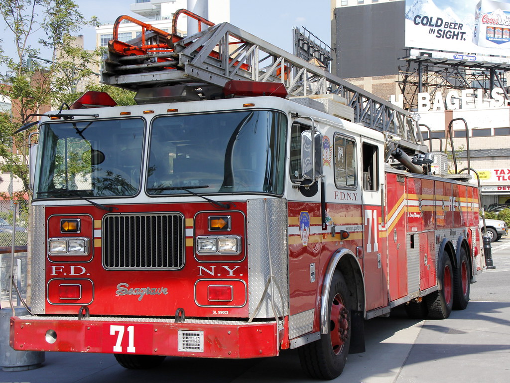 Picture Of New York City Fire Department Ladder Company 71… Flickr