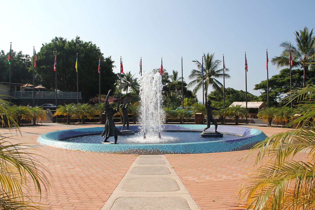 University of the Nations Kona fountain U of N fountain an… Flickr