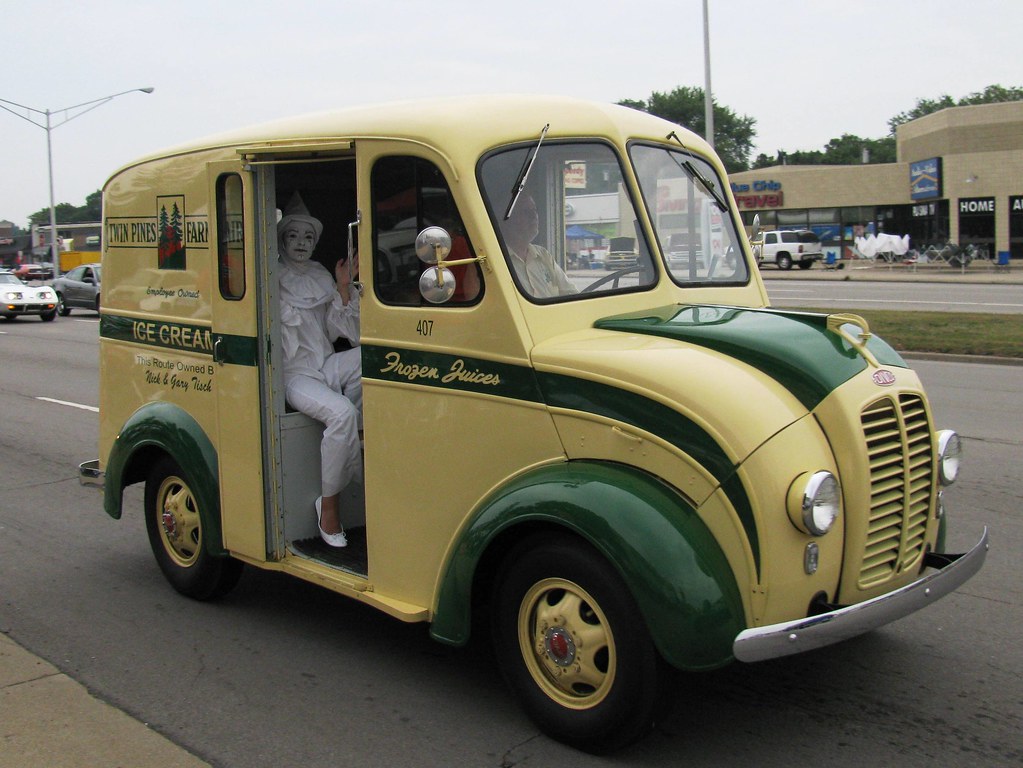 Twin Pines Dairy Divco Milk Truck with Milky The Clown Flickr