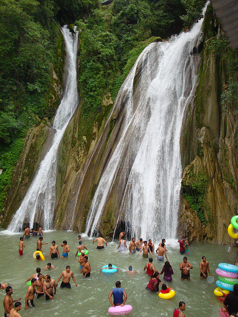 Kempty Falls Mussoorie, Uttarakhand India Kempty