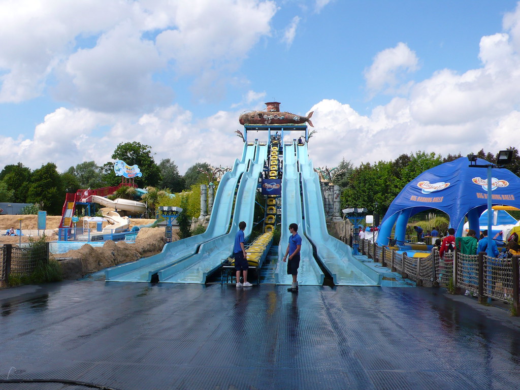 water slide, Thorpe Park andy hebden Flickr