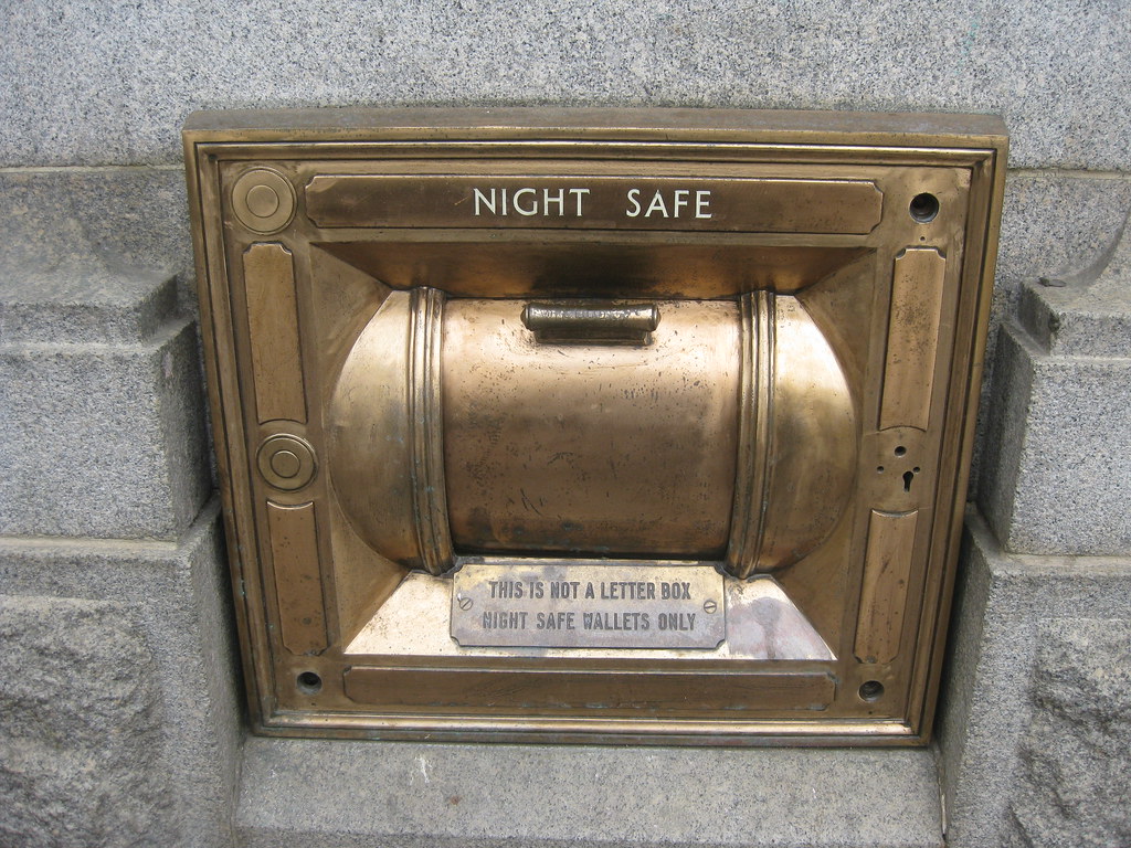 Night Safe The old night safe on the Commonwealth Bank bui… Flickr