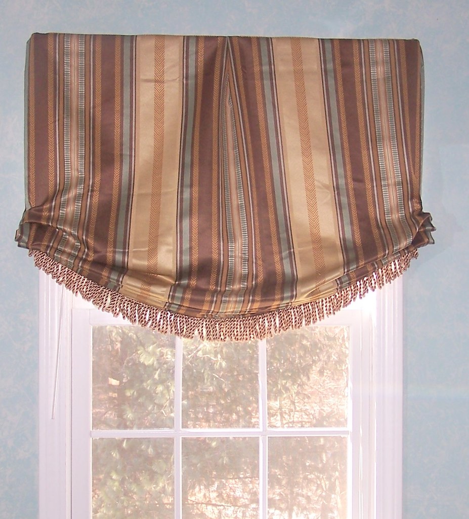 Relaxed Roman shade Outside mount relaxed roman shade. Diann Weckbacher Flickr