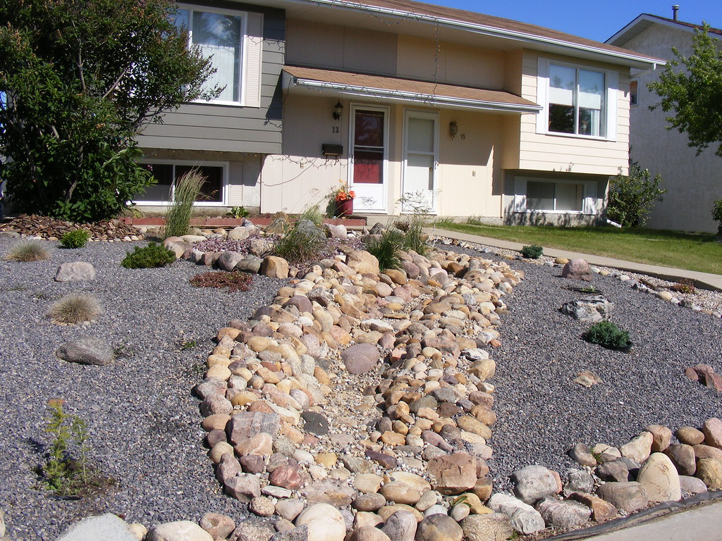 Front Yard Dry River Bed (Dad's Design) Hadice Flickr