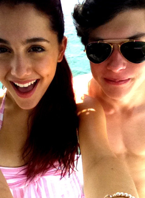 Ariana Grande Graham Phillips At The Beach Rawrrzx Flickr
