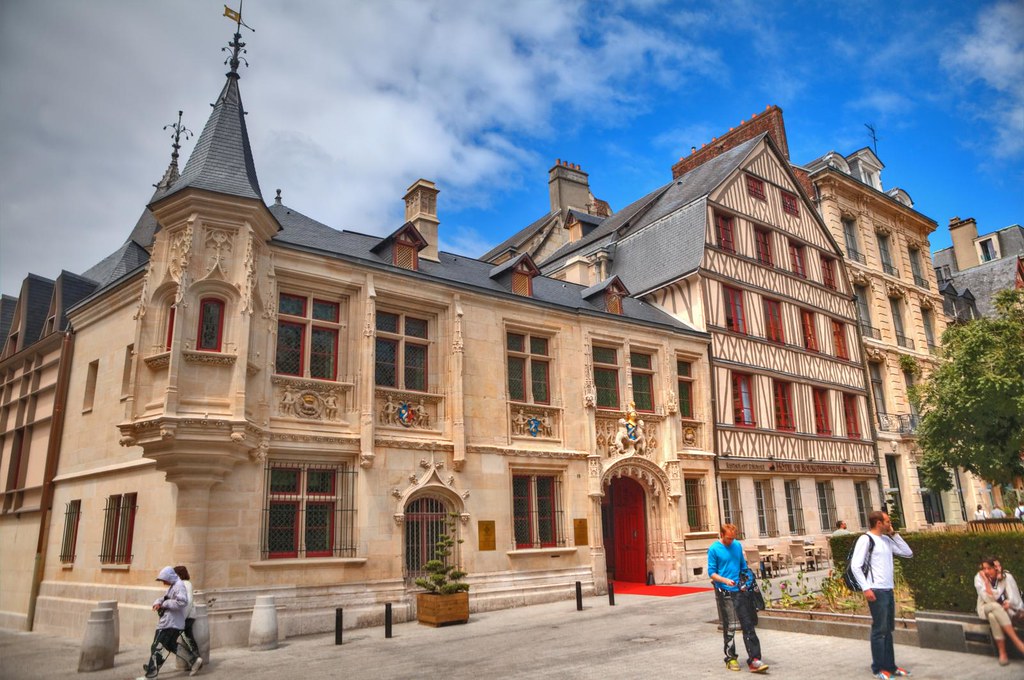 Hôtel de Bourgtheroulde, Place de la Pucelle, Rouen Fran