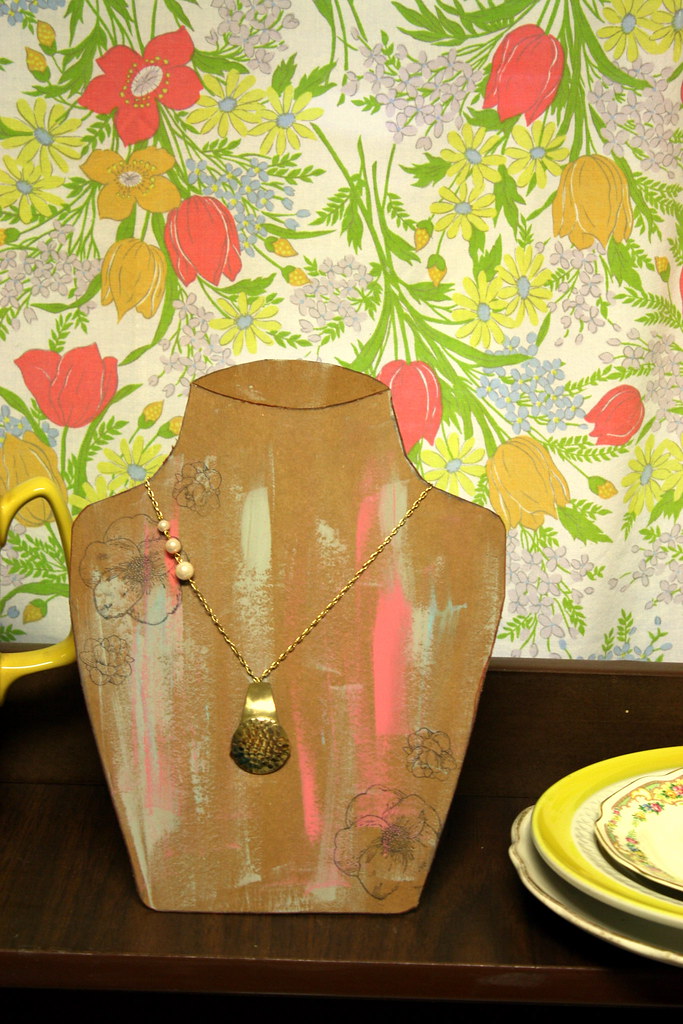 Cardboard necklace display Made from cardboard, some paint… Flickr