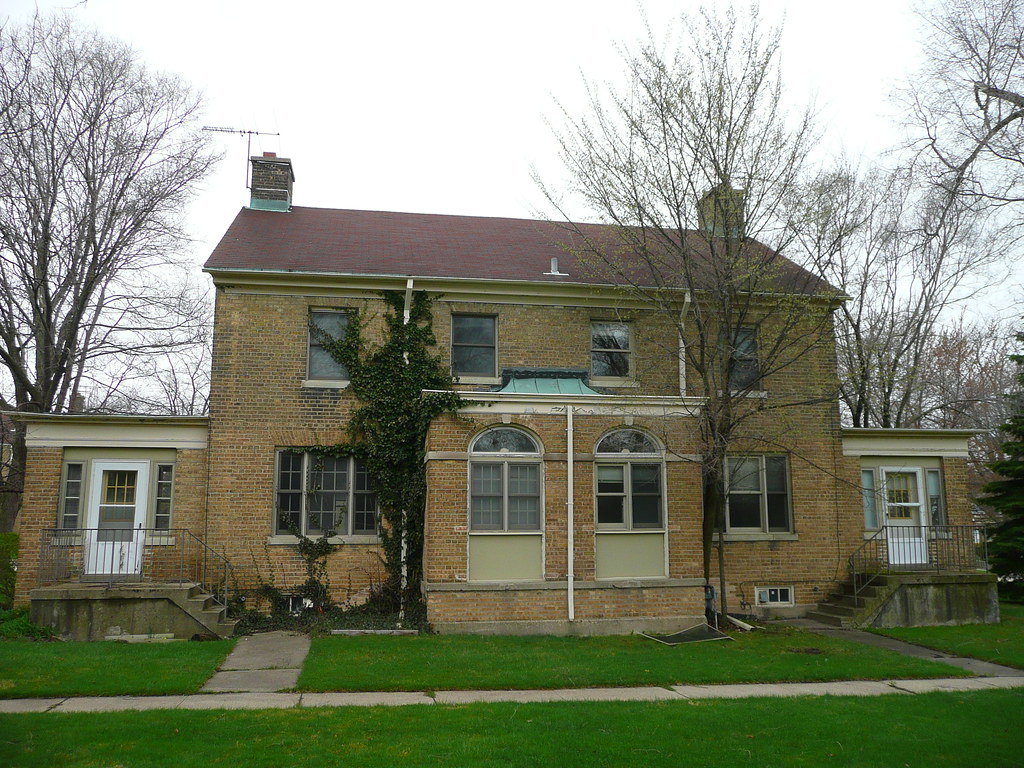 Fort Sheridan, IL 1930s NCO Quarters The Army established … Flickr