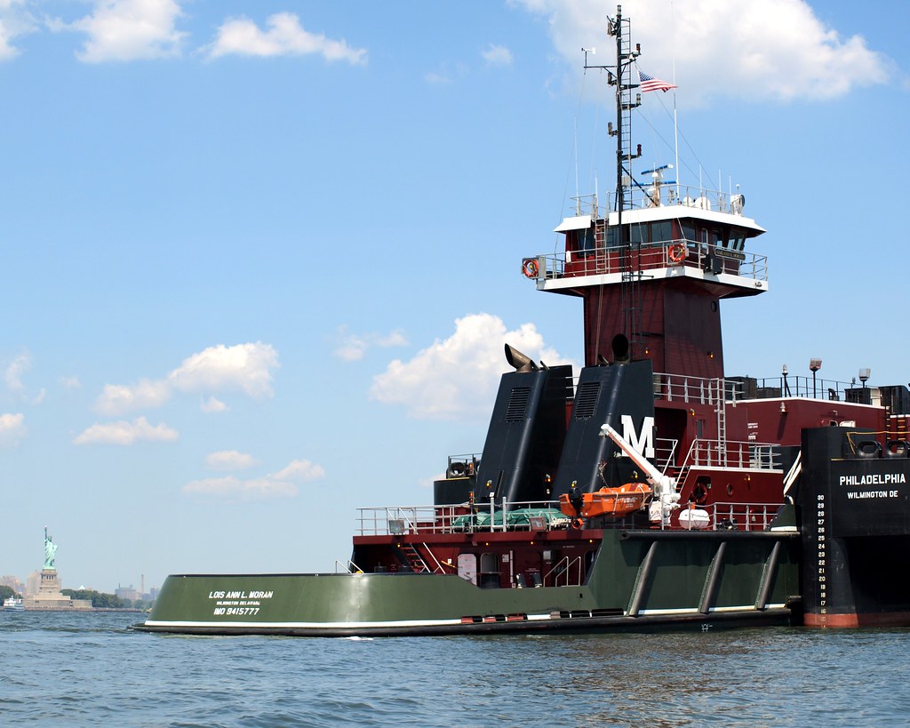 LOIS ANN L. MORAN Tugboat, New York Harbor jag9889 Flickr