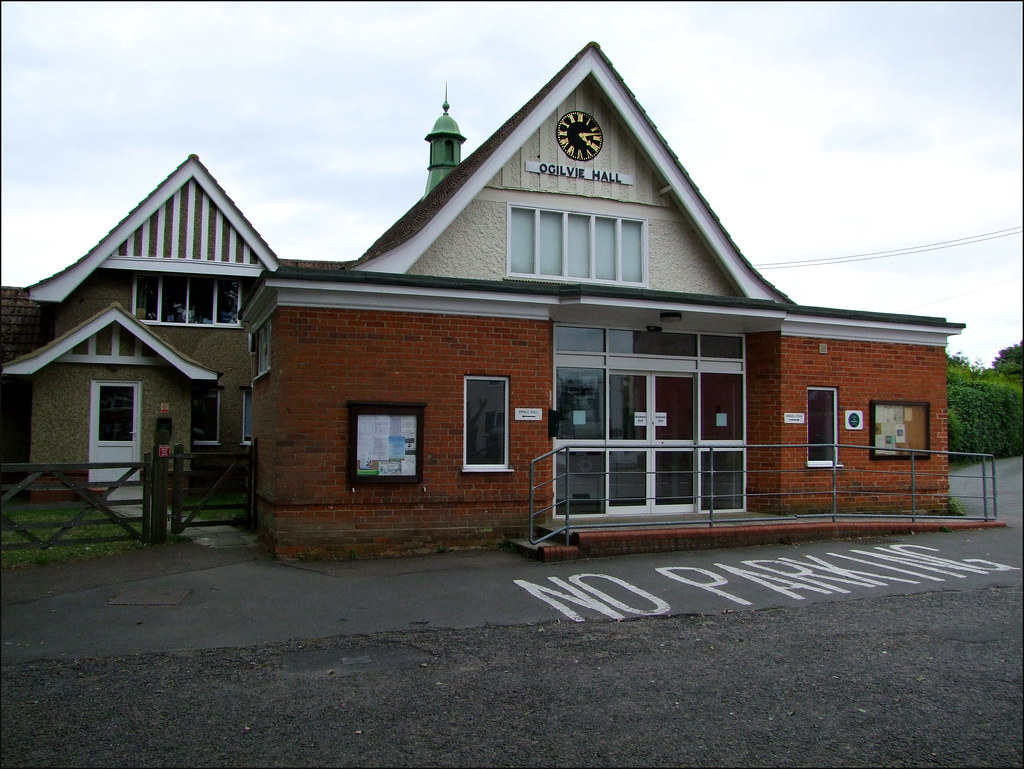 Ogilvie Hall St Mary, Lawford, Essex Exuberant village chu… Flickr