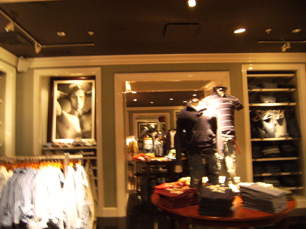 west edmonton mall abercrombie and fitch Abercrombie interior fitch