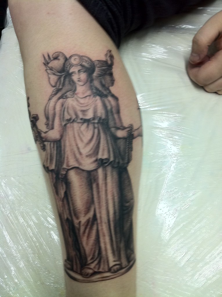 Hécate em 2020 imagens) Tatuagens deus hekate hecate tattoo 16 Hecatus Refelibel Flickr