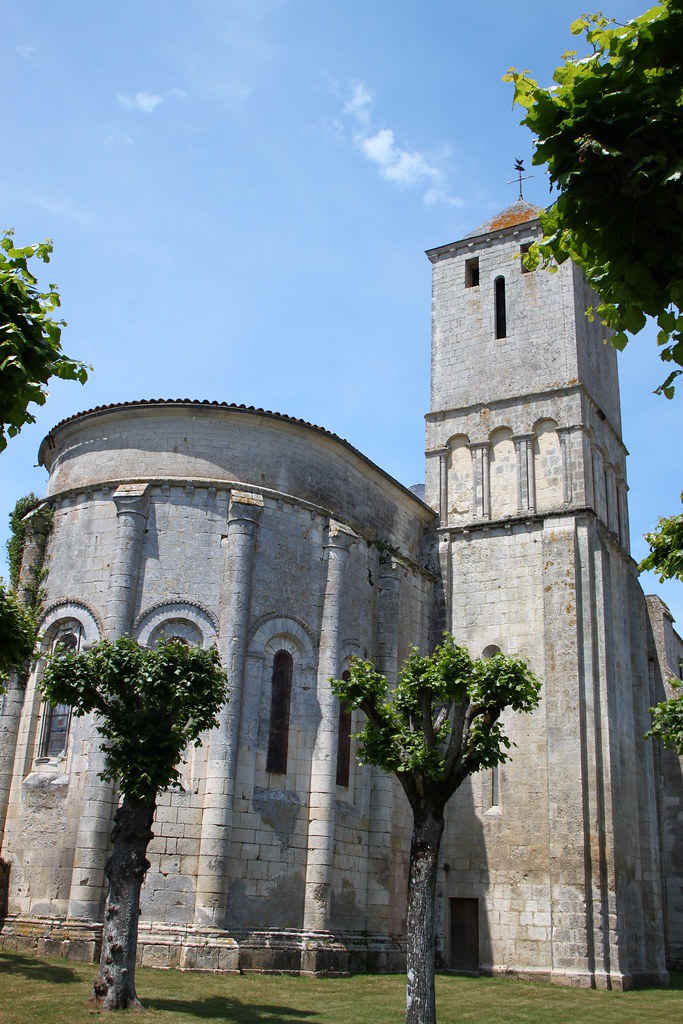 Eglise SaintRomain de Eglise romane… Flickr
