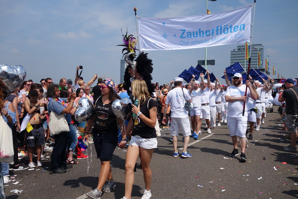 3 CSD KÖLN christopher street day 2017 (21) lilas59 Flickr