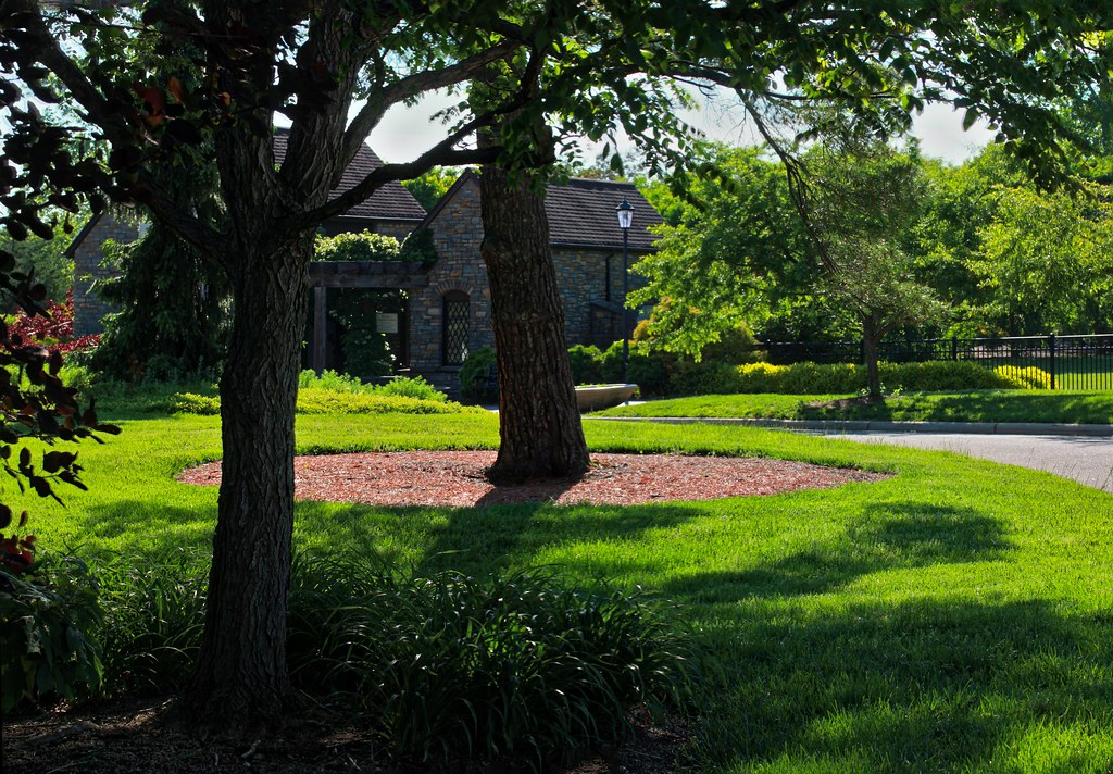 Glenwood Gardens trail entrance This is my favorite park..… Flickr