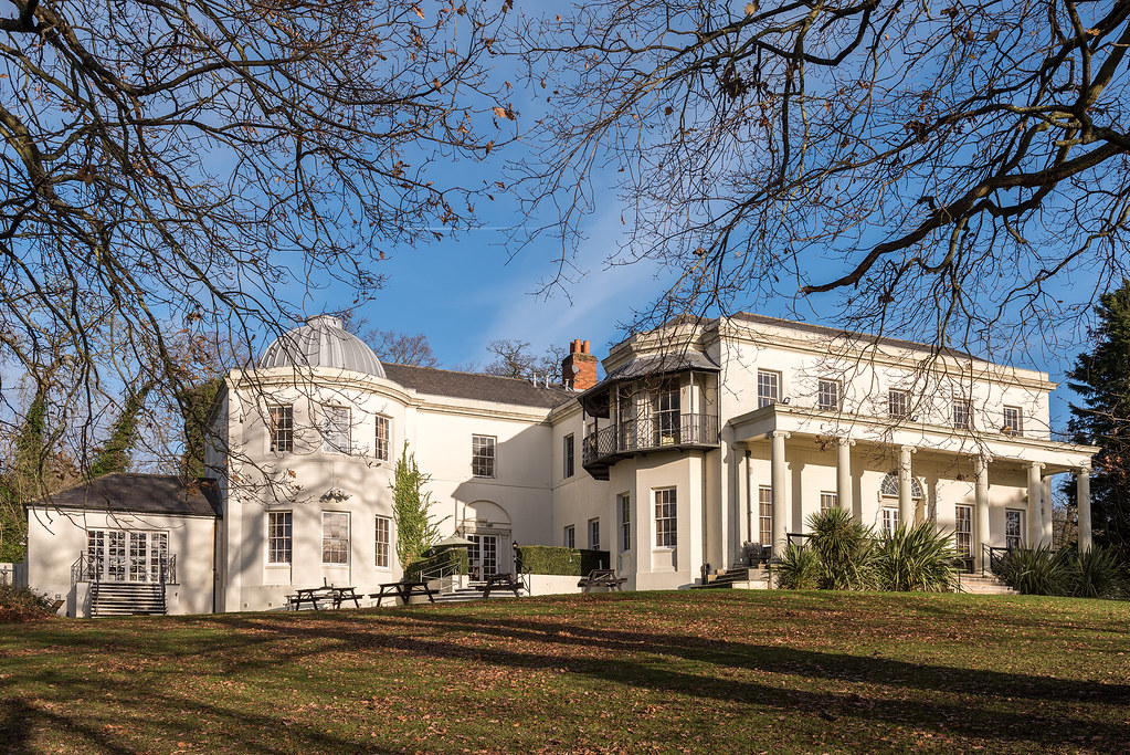 Mansion House The Mansion House, Prospect Park, Reading, B… Flickr