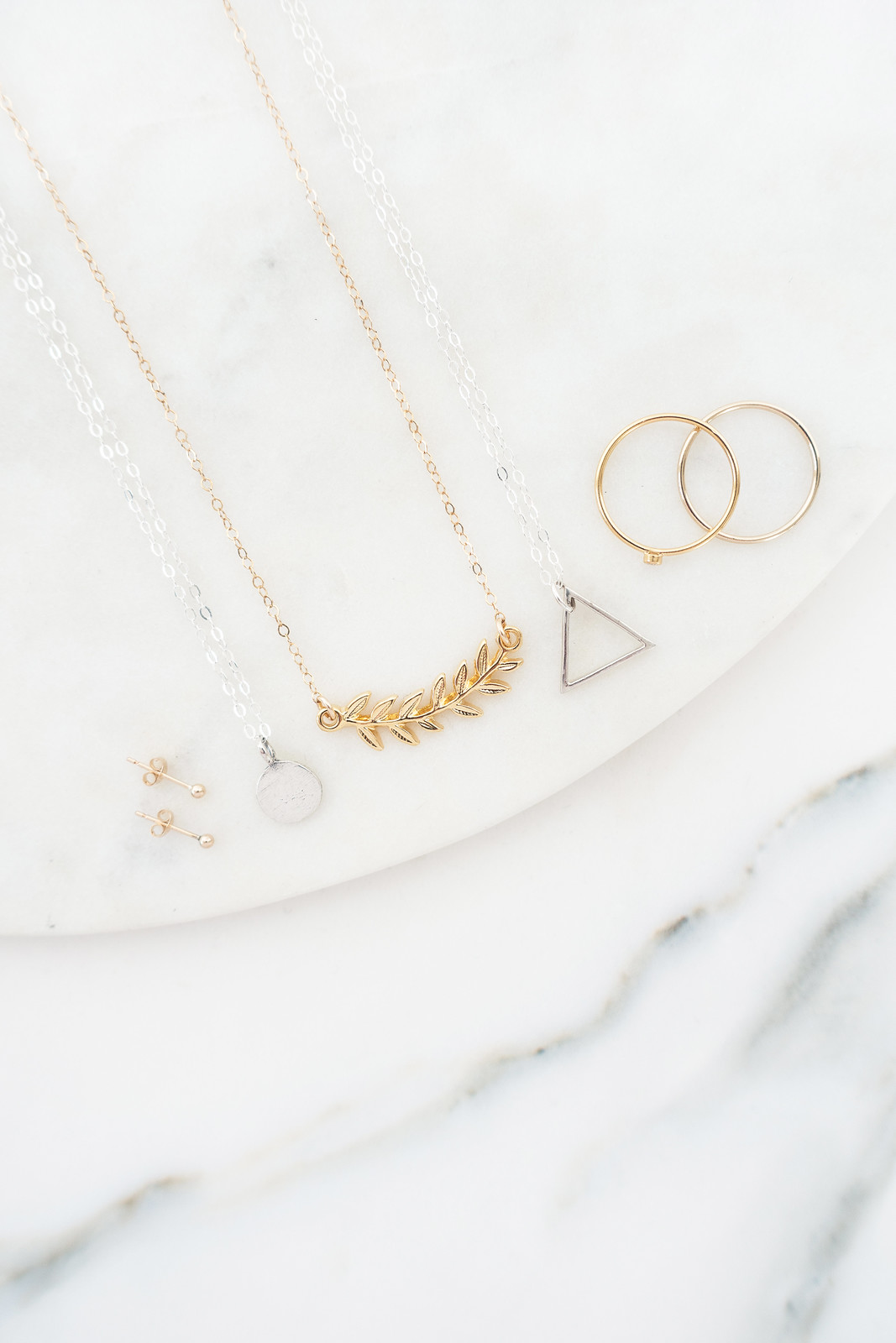 A Beginner's Guide To Minimal Jewellery Oh My Clumsy Heart