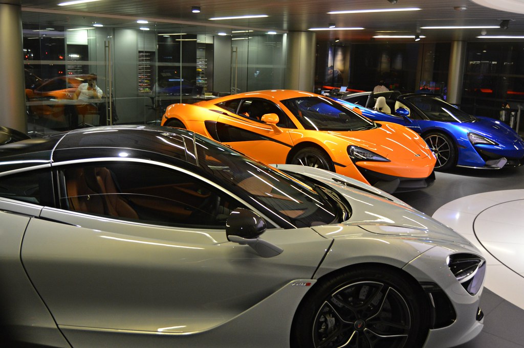 Mclaren Knightsbridge London Left McLaren 720S Center … Flickr
