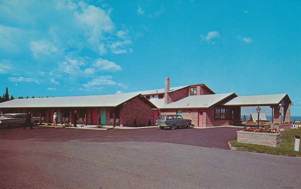 The Cardboard America Motel Archive Straits Breeze Motel St. Ignace
