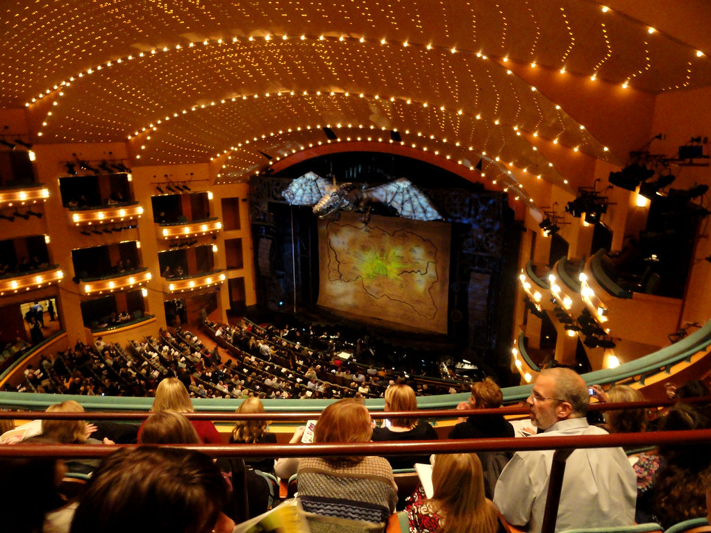 Aronoff Center Wicked. Thadd F. Flickr