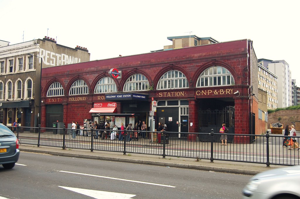 Holloway Road Station Steve Poole Flickr
