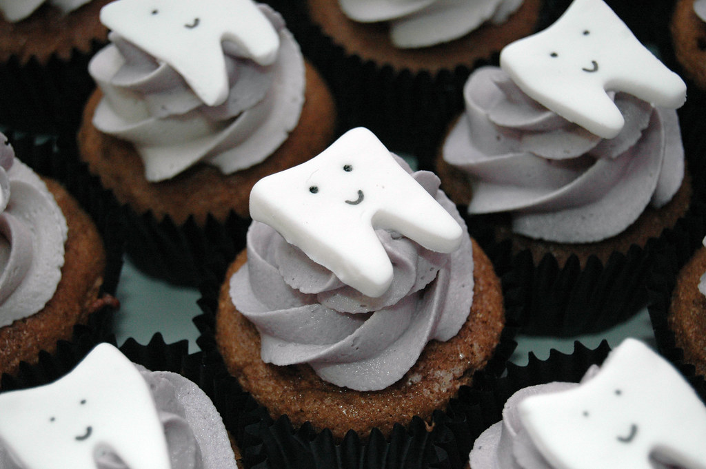 Molar Tooth Cupcakes This was a challenge! I couldn't find… Flickr